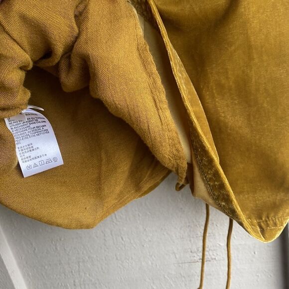 NWT - FREE PEOPLE VIVIENNE VELVET MINI SKIRT IN OLIVE GREEN SIZE: 0 - Picture 8 of 10